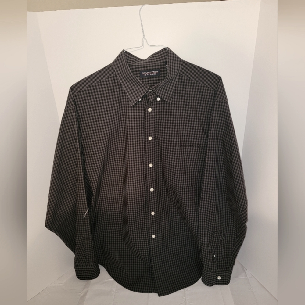 Roundtree and Yorke Mens XL Black Long Sleeve Button-up